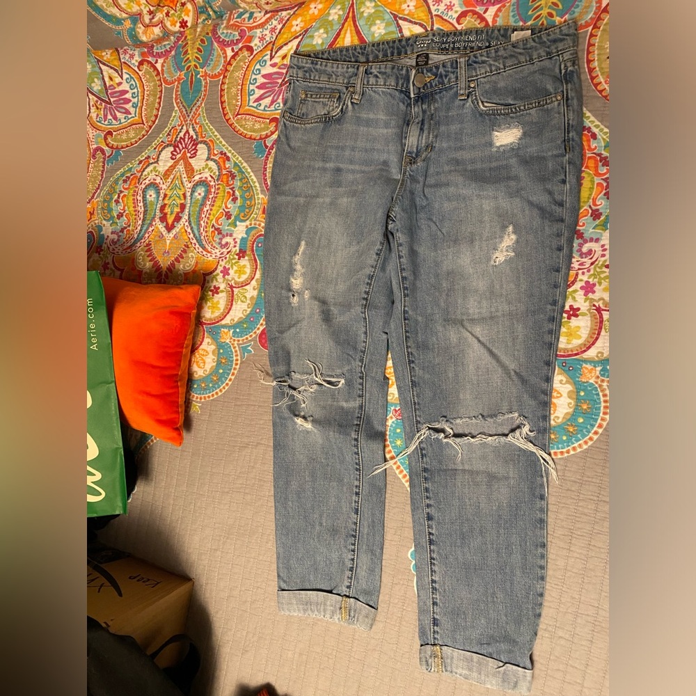 GAP boyfriend fit distressed jeans size 8